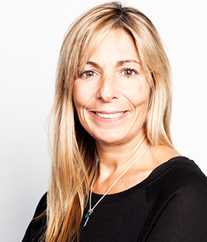 Silvia Graciela Tenazinha, Head of Commercial Banking and Wealth Management Santander Argentina, 10 Most Influential Women Leaders of 2022 Profile